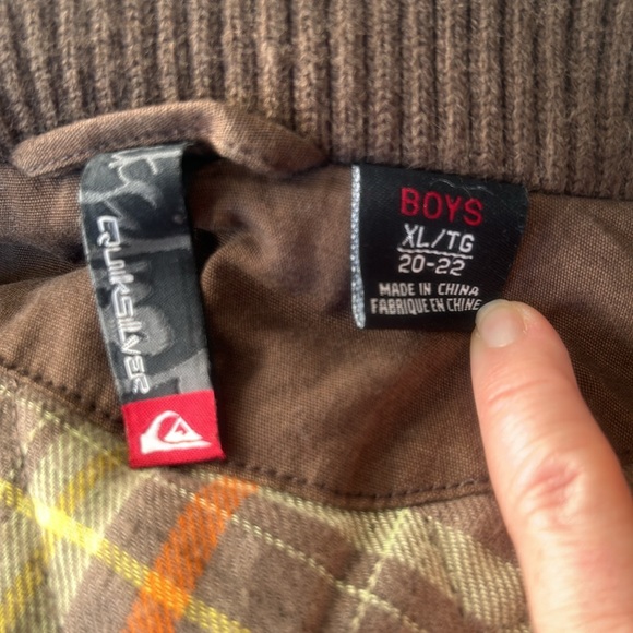 Boys Quicksilver thick lined coat. Dark brown - Picture 6 of 14